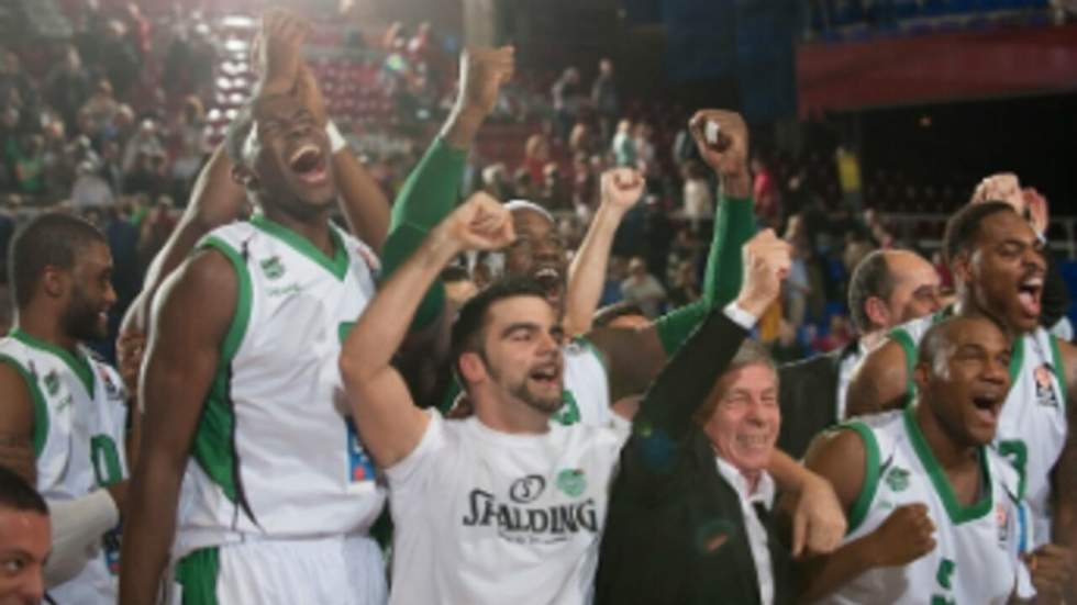 Basket : le petit poucet Nanterre crée l'exploit en battant l'ogre Barça