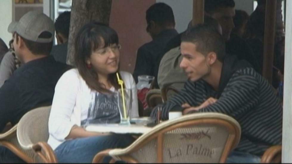 Tunisie : l’égalité hommes-femmes reconnue dans la Constitution Tunisie : l’égalité hommes-femmes reconnue dans la Constitution