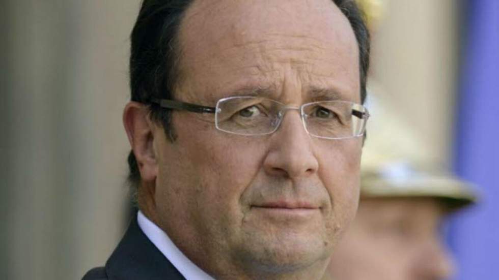 Rumeurs de liaison : Hollande déplore les "atteintes à sa vie privée"