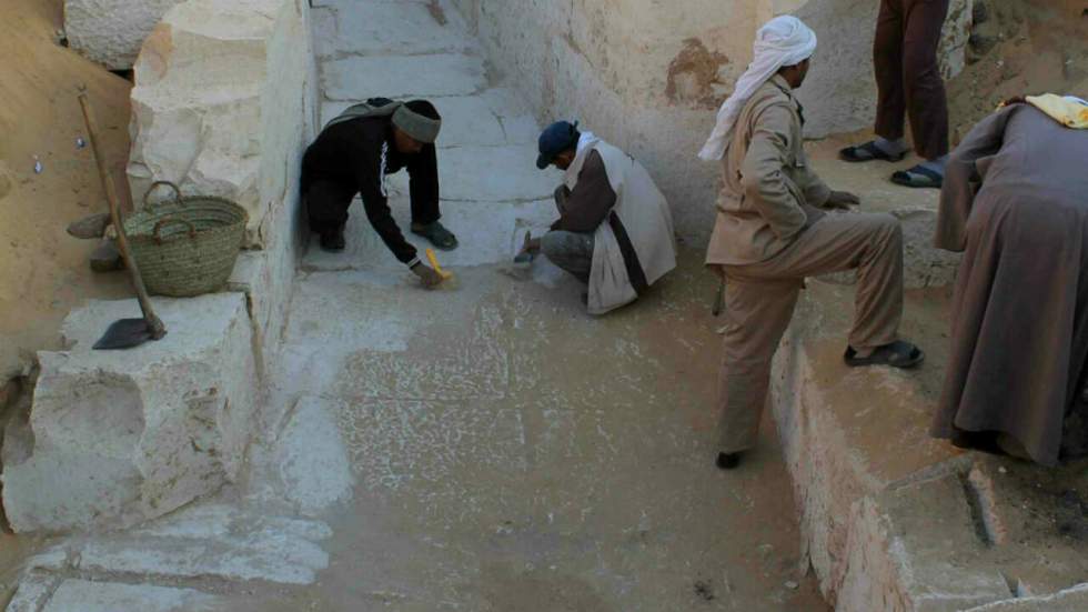 La tombe d'un pharaon égyptien inconnu découverte sur le site d'Abydos La tombe d'un pharaon égyptien inconnu découverte sur le site d'Abydos