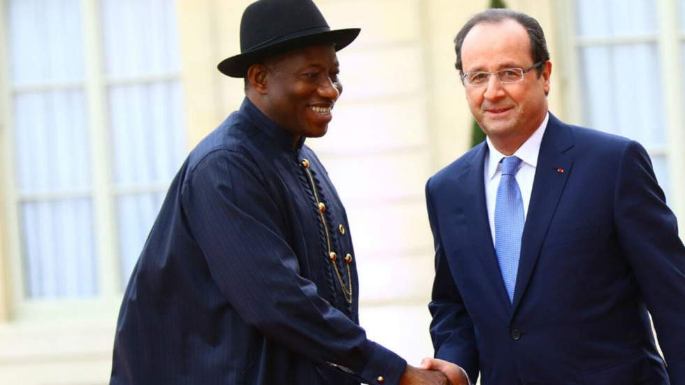 François Hollande au Nigeria pour parler commerce et sécurité François Hollande au Nigeria pour parler commerce et sécurité