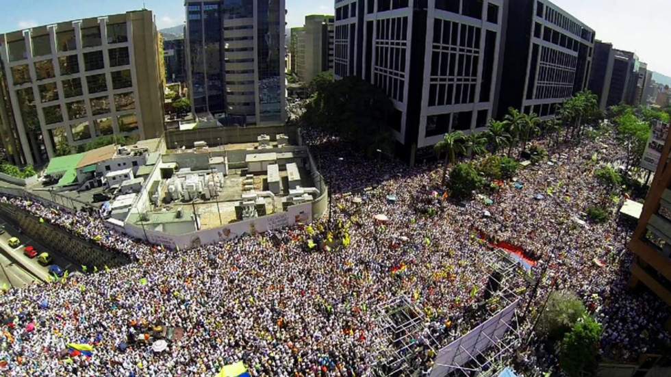 Nouveaux incidents meurtriers en marge des manifestations anti-Maduro