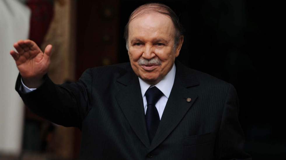 La campagne électorale s'achève, Bouteflika accuse son rival de violences