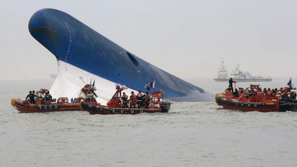 En images : près de 280 disparus après le naufrage d’un ferry en Corée du Sud En images : près de 280 disparus après le naufrage d’un ferry en Corée du Sud