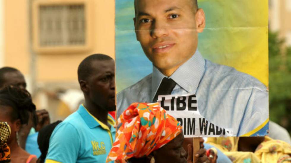 La justice sénégalaise décide du maintien de Karim Wade en détention