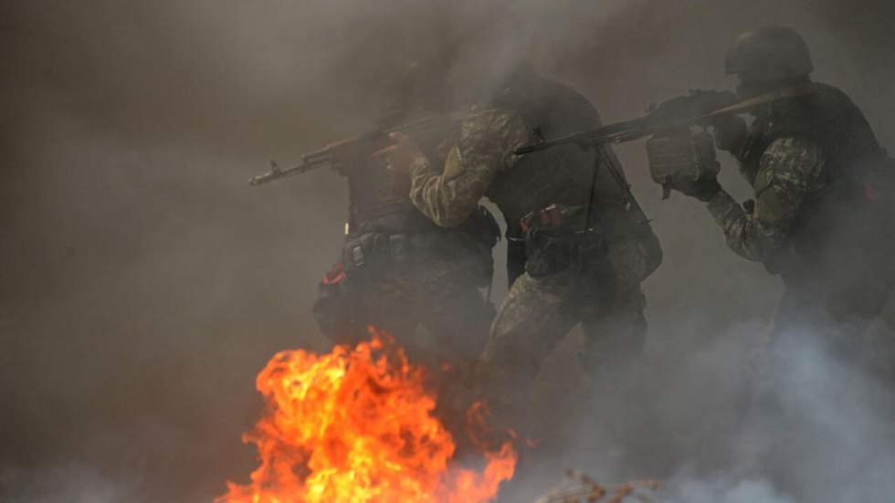 Ukraine : l'armée lance le blocus du bastion séparatiste de Sloviansk