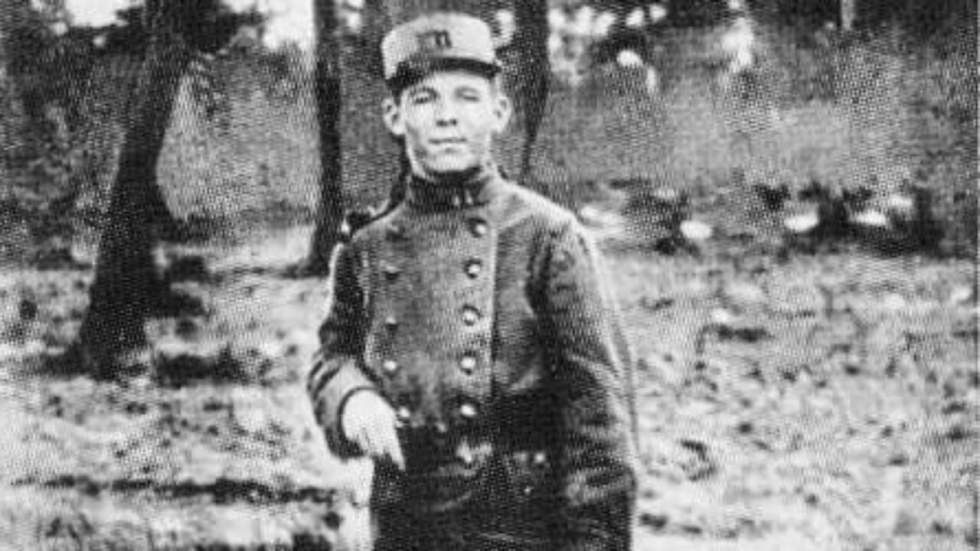 Jean-Corentin Carré, enfant soldat et héros de la Grande Guerre Jean-Corentin Carré, enfant soldat et héros de la Grande Guerre