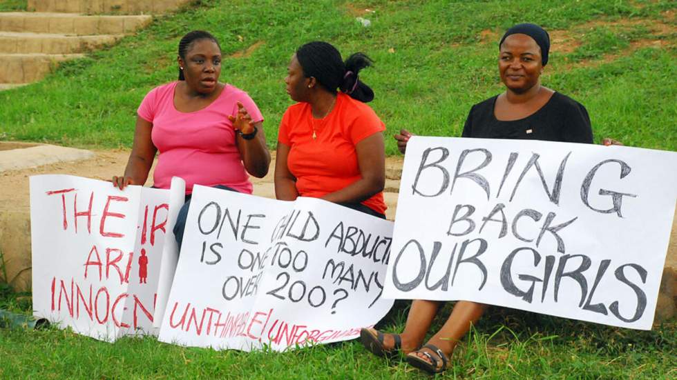 Les mères des lycéennes enlevées au Nigeria font pression sur les autorités Les mères des lycéennes enlevées au Nigeria font pression sur les autorités
