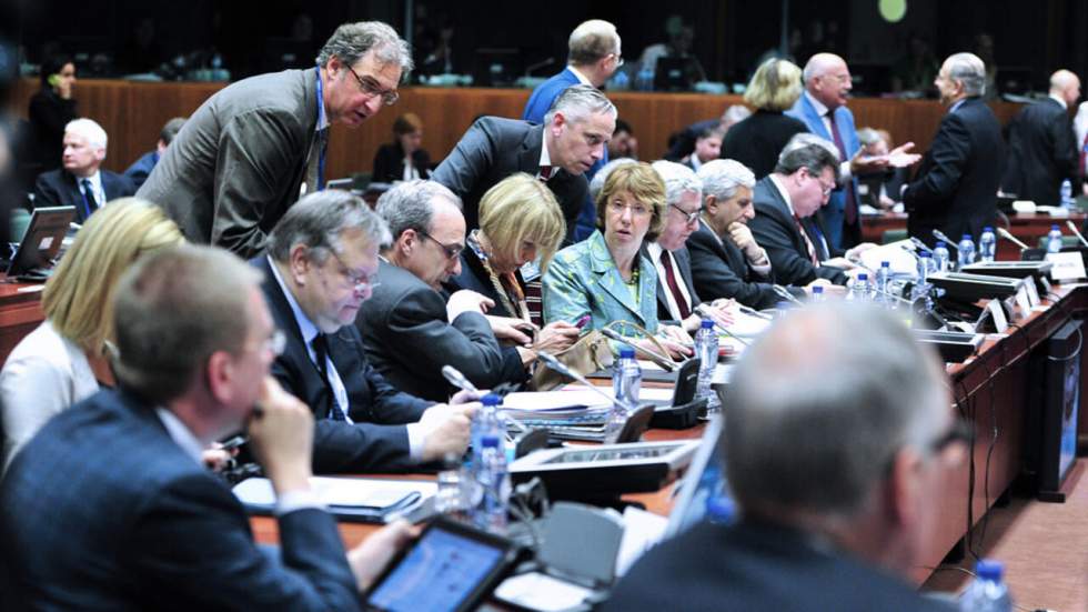 Ukraine : l’UE ajoute 13 personnes et deux entreprises à sa liste de sanctions Ukraine : l’UE ajoute 13 personnes et deux entreprises à sa liste de sanctions