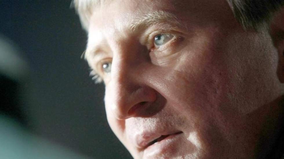 La milice du milliardaire ukrainien Akhmetov lève les barricades à Marioupol