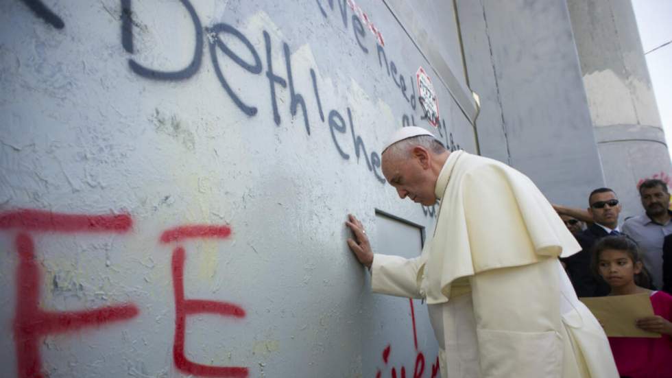 Le pape François invite les présidents israélien et palestinien au Vatican