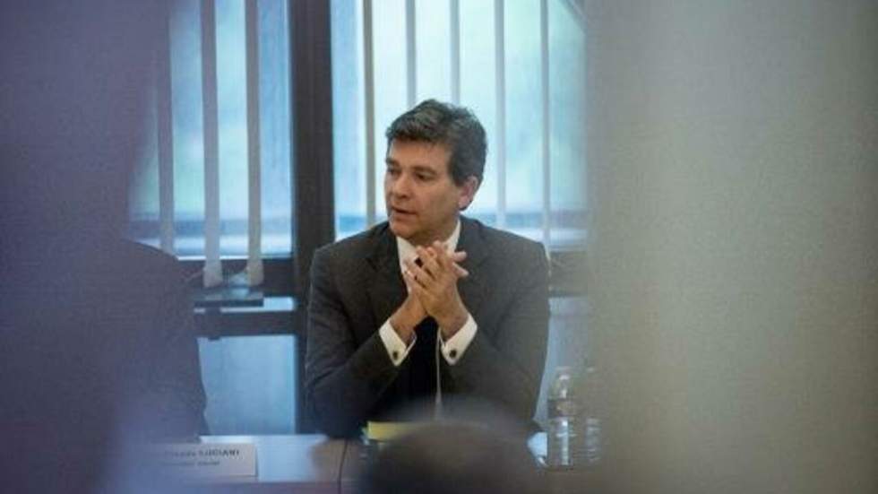 Le site Booking.com dans le viseur d'Arnaud Montebourg