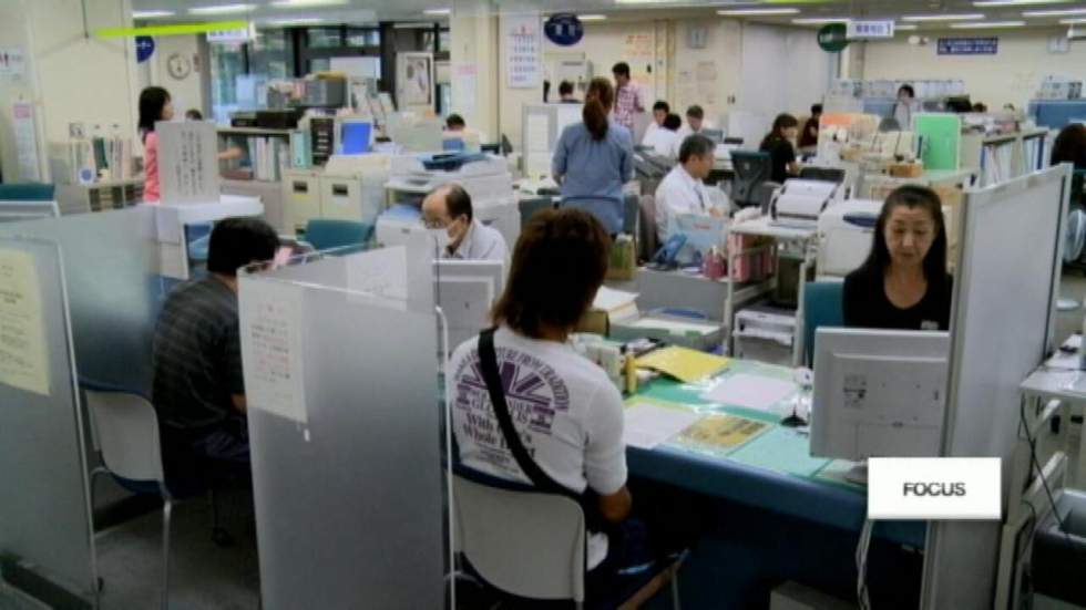 "Womenomics" : les femmes à la rescousse de l'économie japonaise "Womenomics" : les femmes à la rescousse de l'économie japonaise