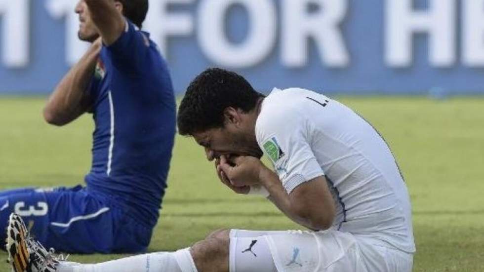 Suarez avoue avoir mordu Chiellini et s'excuse auprès de la "famille du football"