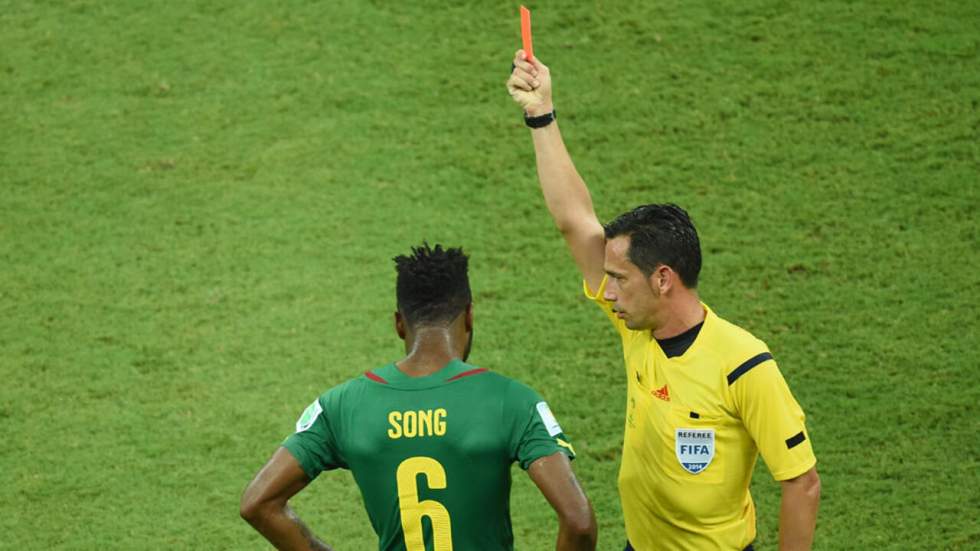 Matches truqués : le Cameroun a-t-il sciemment laissé filer la Coupe du monde ? Matches truqués : le Cameroun a-t-il sciemment laissé filer la Coupe du monde ?