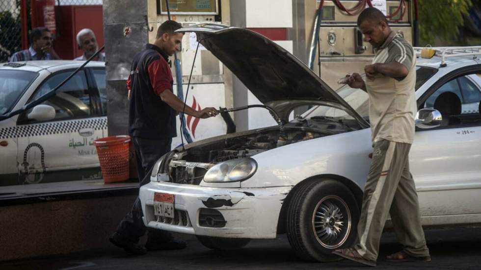 Essence, cigarettes, alcool : Sissi fait flamber les prix pour juguler le déficit égyptien