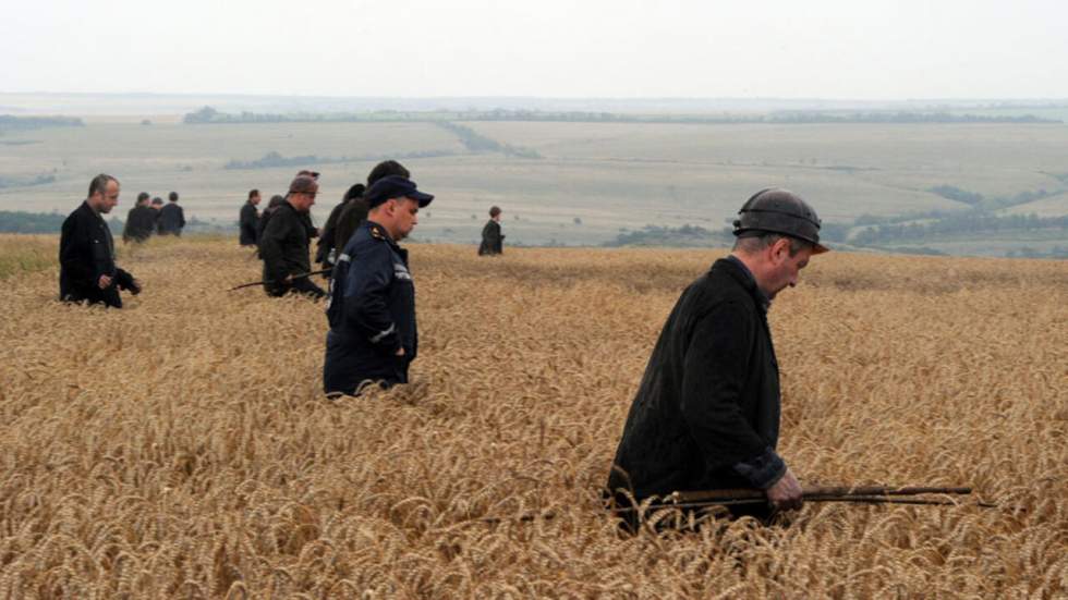 Crash du vol MH17 : course contre la montre pour récupérer les corps