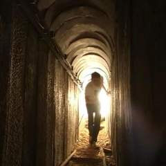 Vidéo : reportage au cœur des tunnels creusés par le Hamas à Gaza Vidéo : reportage au cœur des tunnels creusés par le Hamas à Gaza
