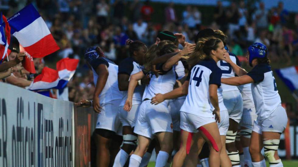 Rugby féminin : les Bleues collectionnent les victoires et les supporters