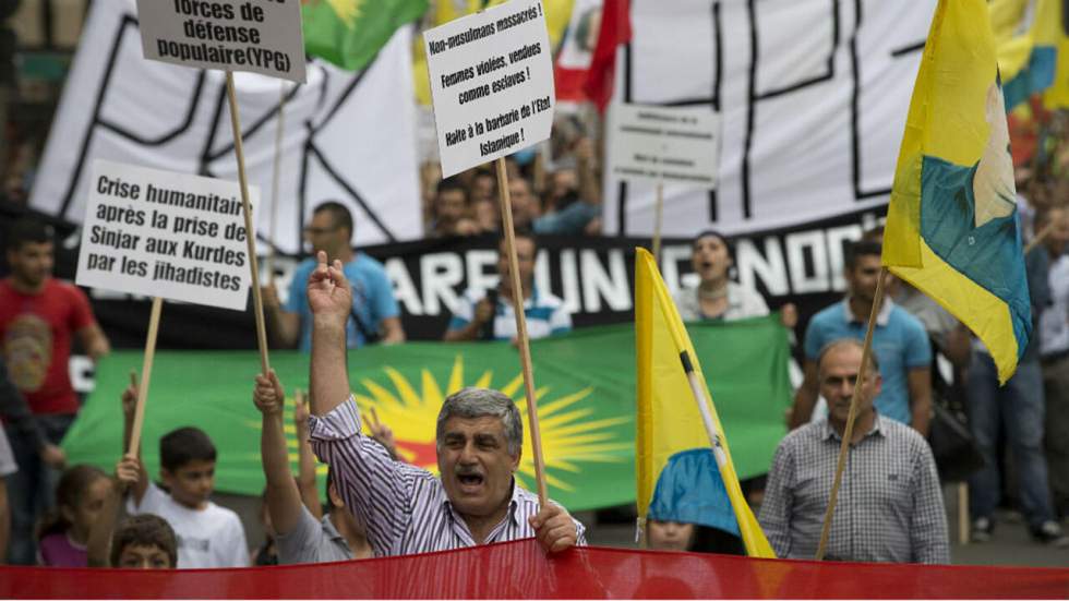 Deux manifestations à Paris pour soutenir les Yazidis et les Kurdes d'Irak