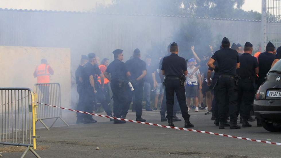 Ligue 1 : 44 policiers et gendarmes blessés en marge de Bastia-OM