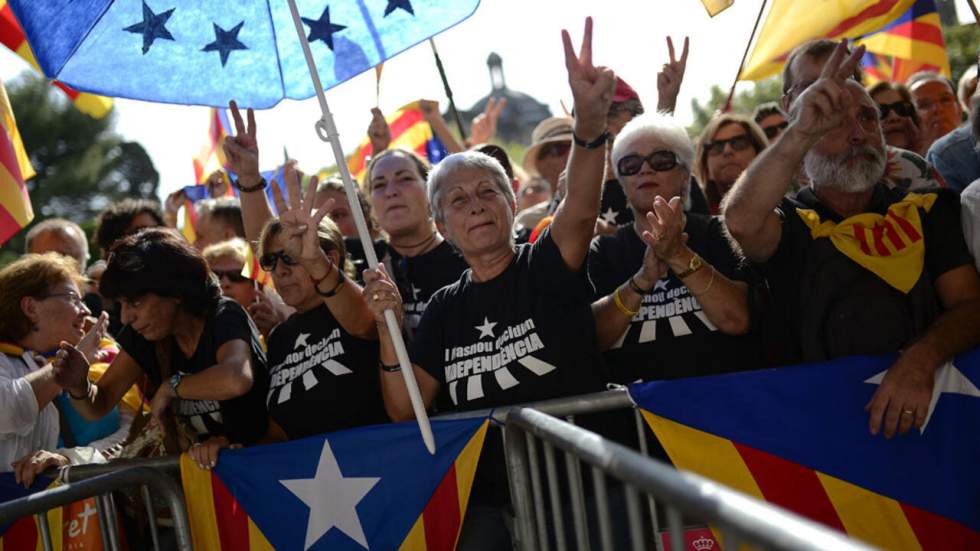 La Catalogne défie Madrid et convoque un référendum sur l'indépendance