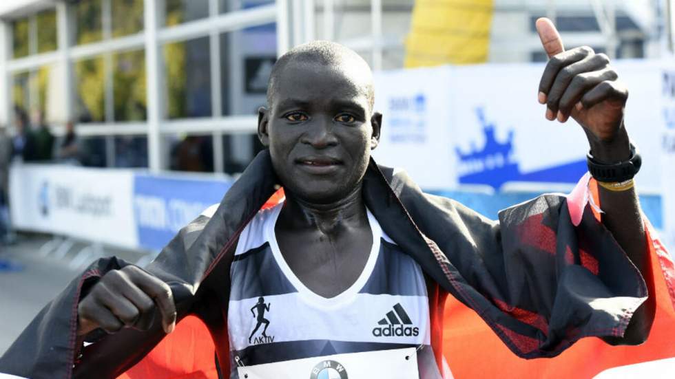 Le Kenyan Dennis Kimetto bat le record du monde du marathon Le Kenyan Dennis Kimetto bat le record du monde du marathon
