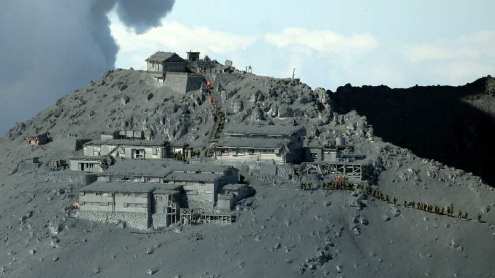 En images : paysage de désolation au Japon après l’éruption du volcan Ontake