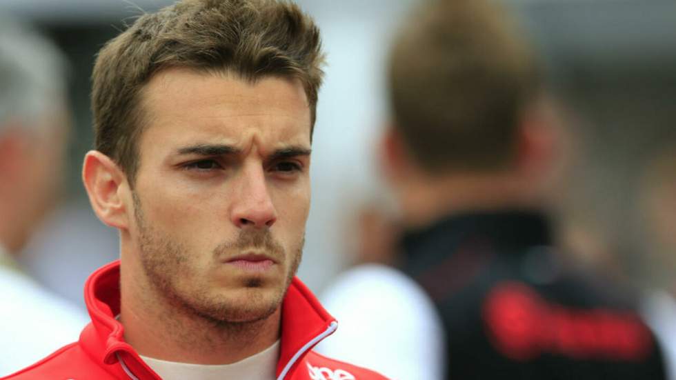 Le pilote français Jules Bianchi reste placé en soins intensifs