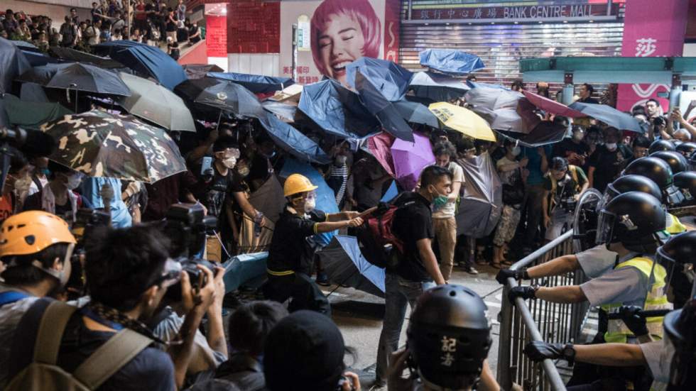 Hong Kong : les manifestants réinvestissent un campement