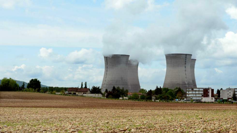 Centrales survolées par des drones : EDF porte plainte