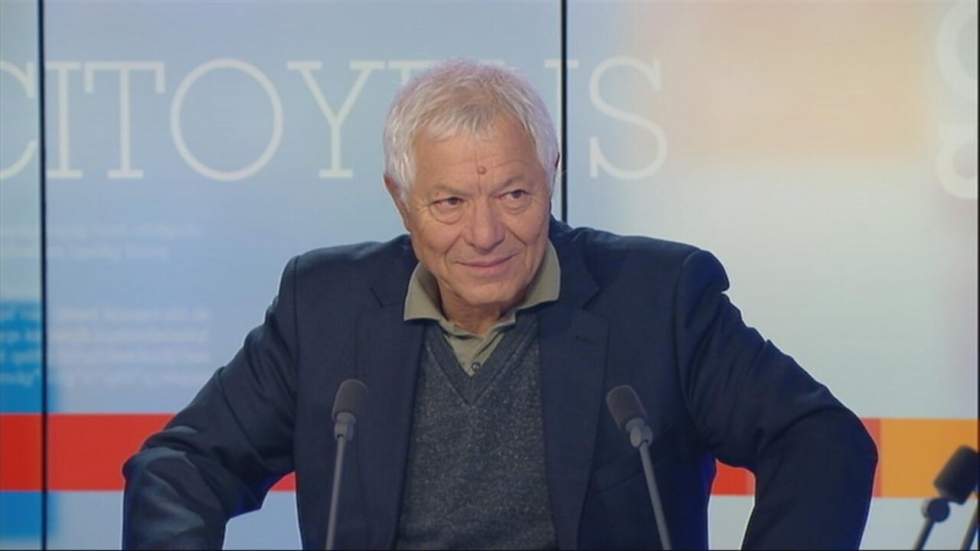 "Hollande n’est pas politiquement mort", dit Denis Tillinac
