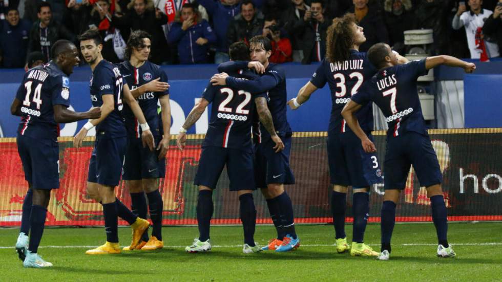 Ligue 1: le PSG domine l'OM et recolle en haut du classement