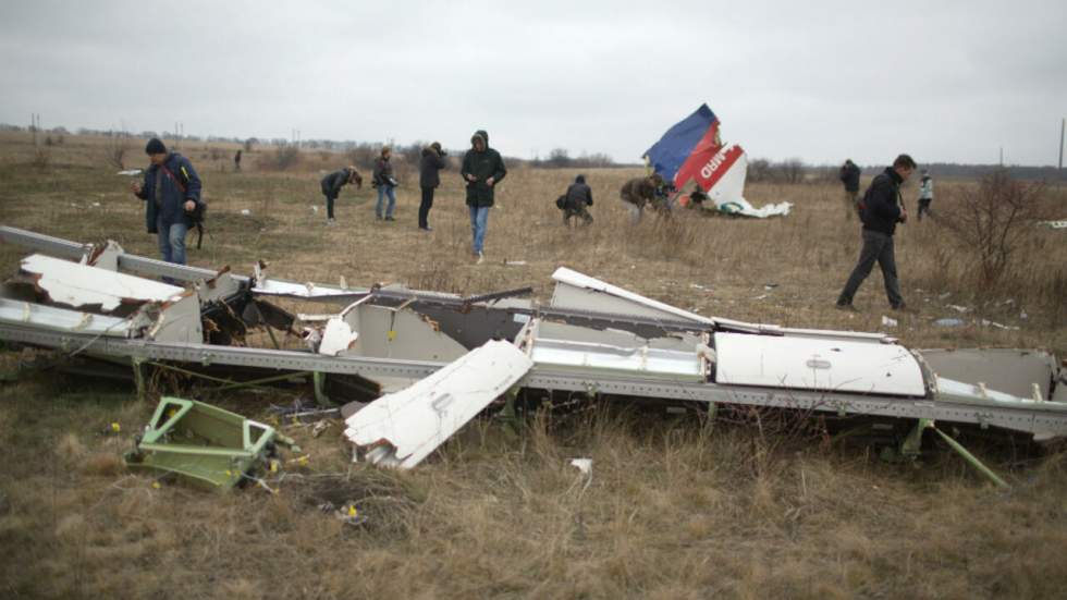 Vol MH17 : les débris évacués vers les Pays-Bas pour être examinés