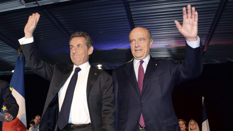 Alain Juppé hué, Nicolas Sarkozy acclamé lors d'un meeting à Bordeaux