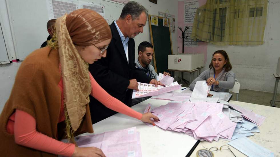 Présidentielle tunisienne : vers un second tour entre Essebsi et Marzouki Présidentielle tunisienne : vers un second tour entre Essebsi et Marzouki