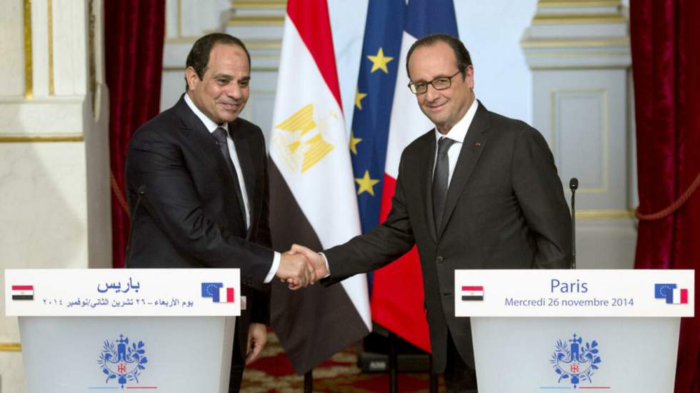 Hollande appelle Al-Sissi à poursuivre la "transition démocratique" en Égypte