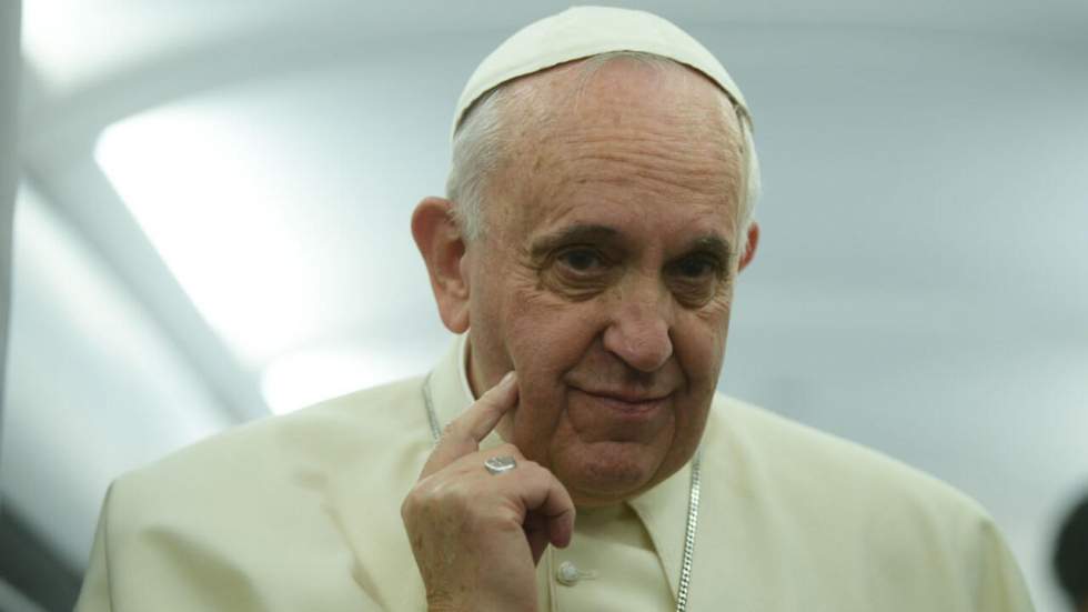 Le pape appelle le monde musulman à blâmer "les violences qui nuisent à l'islam" Le pape appelle le monde musulman à blâmer "les violences qui nuisent à l'islam"