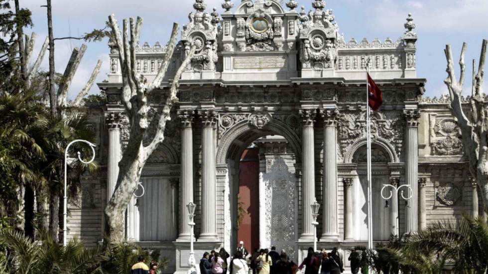 Istanbul : attentat manqué contre la police près du bureau d'Erdogan
