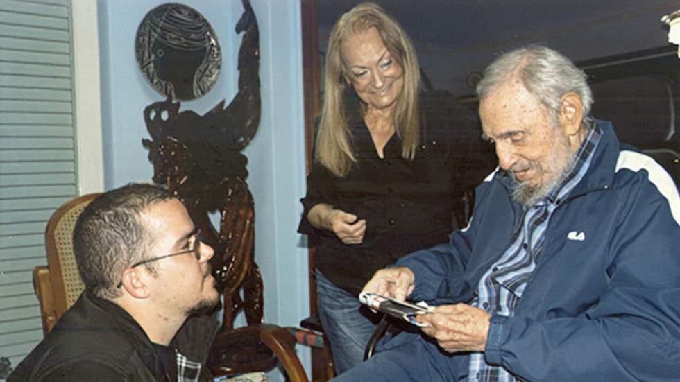 Au milieu des rumeurs, Fidel Castro réapparaît en photos