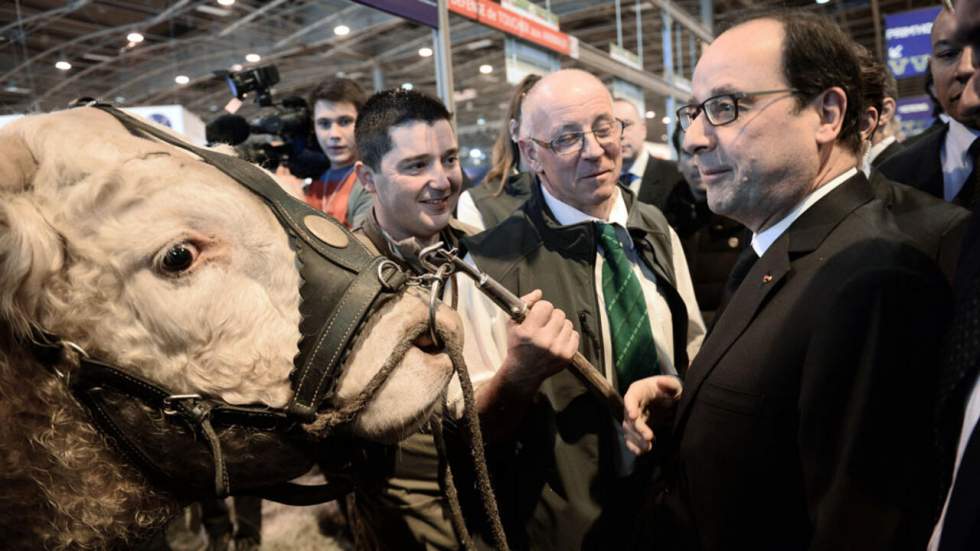 Au Salon de l’agriculture, Hollande s'inquiète de la montée du FN