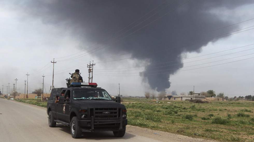 L'EI fait exploser un pont stratégique pour freiner l'armée irakienne à Tikrit