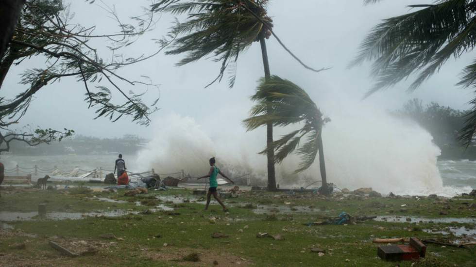 Le Vanuatu balayé par un violent cyclone, "une situation apocalyptique"