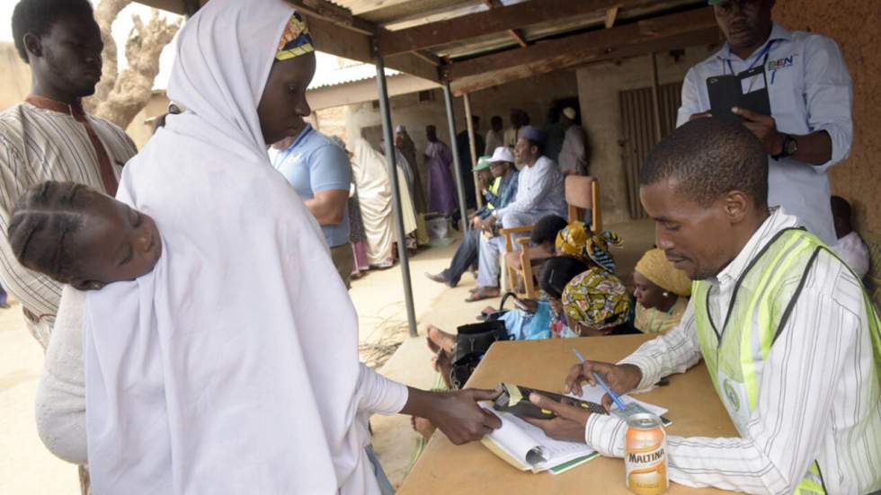 Le scrutin se poursuit ce dimanche dans 300 bureaux de vote nigérians