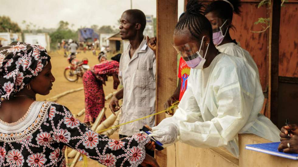 Ebola : après trois jours coupés du monde, fin du confinement au Sierra Leone Ebola : après trois jours coupés du monde, fin du confinement au Sierra Leone