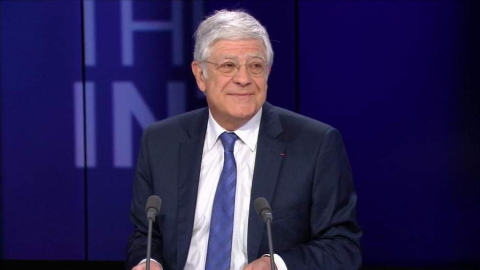 Selon Pierre-René Lemas (CDC), il faut commencer à baisser les impôts Selon Pierre-René Lemas (CDC), il faut commencer à baisser les impôts