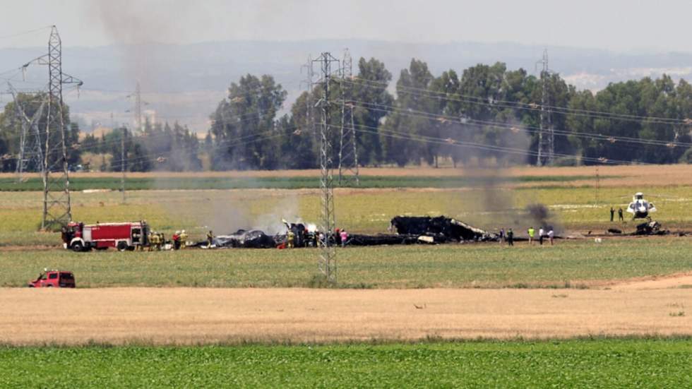 Au moins quatre morts dans le crash d'un avion militaire près de Séville