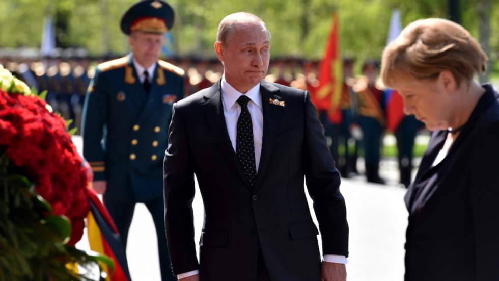 À Moscou, Merkel rend hommage aux victimes de la Seconde Guerre mondiale