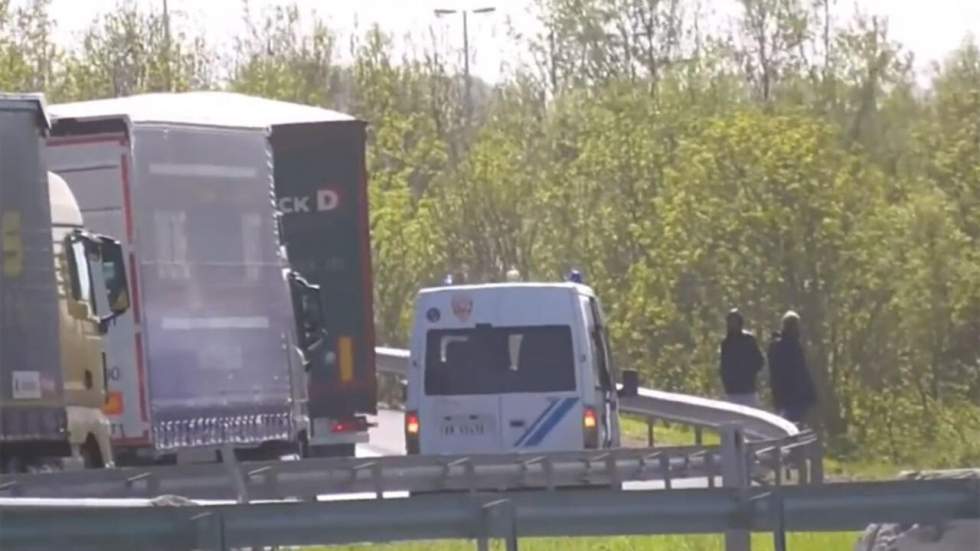 Vidéo : des migrants brutalisés par la police à Calais