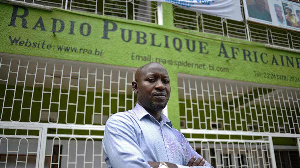 Bob Rugurika : "Le Burundi est devenu une vaste prison pour les journalistes" Bob Rugurika : "Le Burundi est devenu une vaste prison pour les journalistes"
